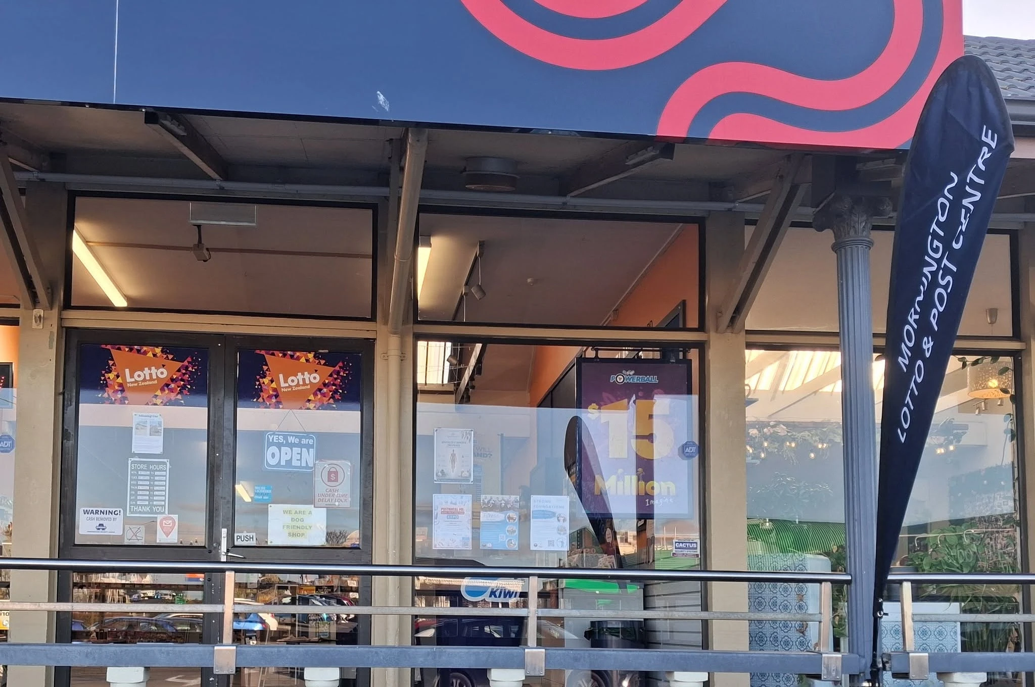 Mornington Lotto and Post — Courier Services in Dunedin