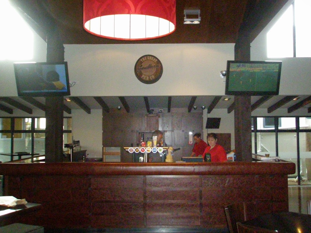 Southland Tavern — Bars in Invercargill