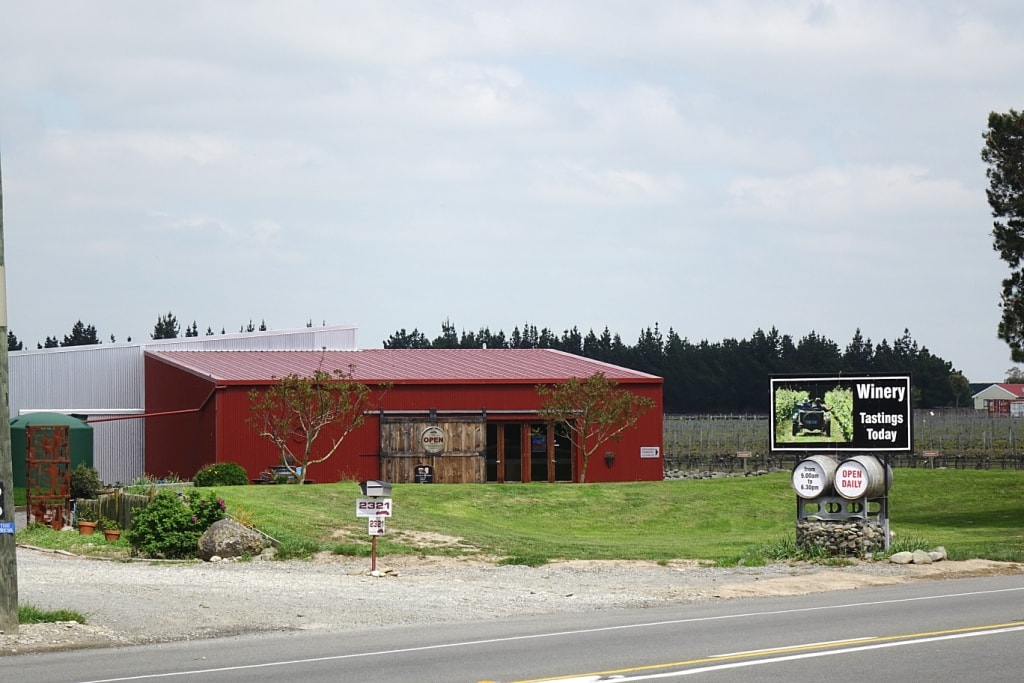 Straight 8 Estate — Food & Beverage in Burnham