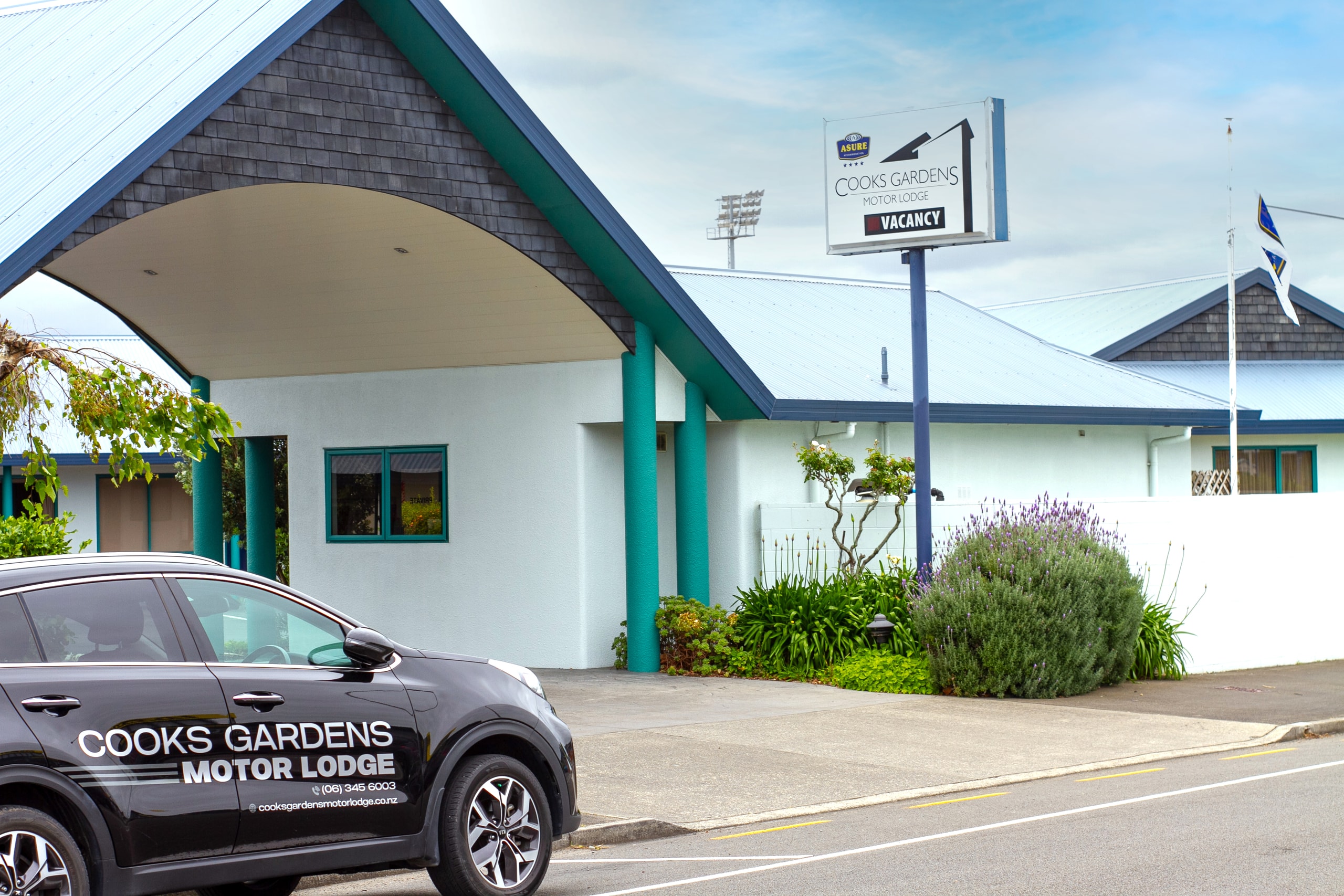 Cooks Gardens Motor Lodge — Accommodation in Whanganui