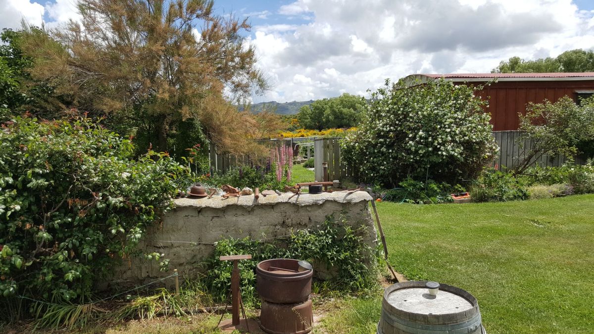 Crows Nest Accommodation — Accommodation in Oturehua