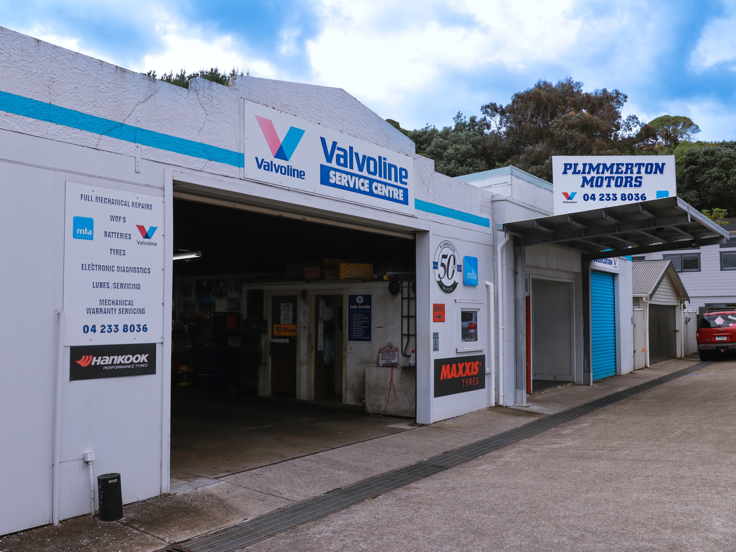 Plimmerton Motors — Mechanics in Porirua