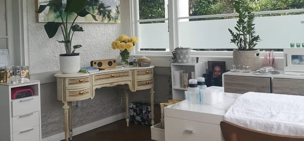 The Front Room — Beauty Salons in Waimate