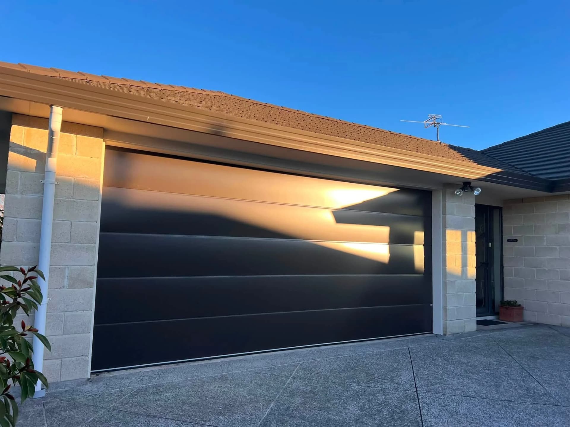 Doorwayz Garage Doors — Builders in Christchurch