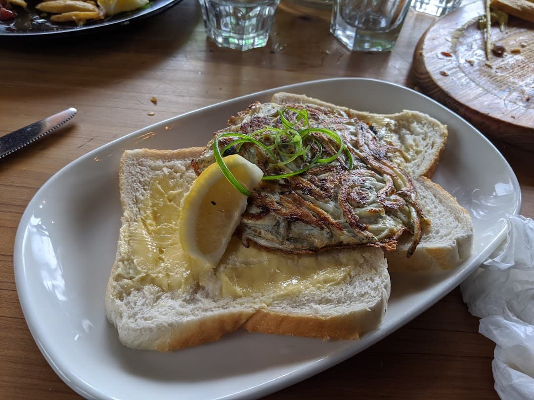 Cook Saddle Cafe & Saloon