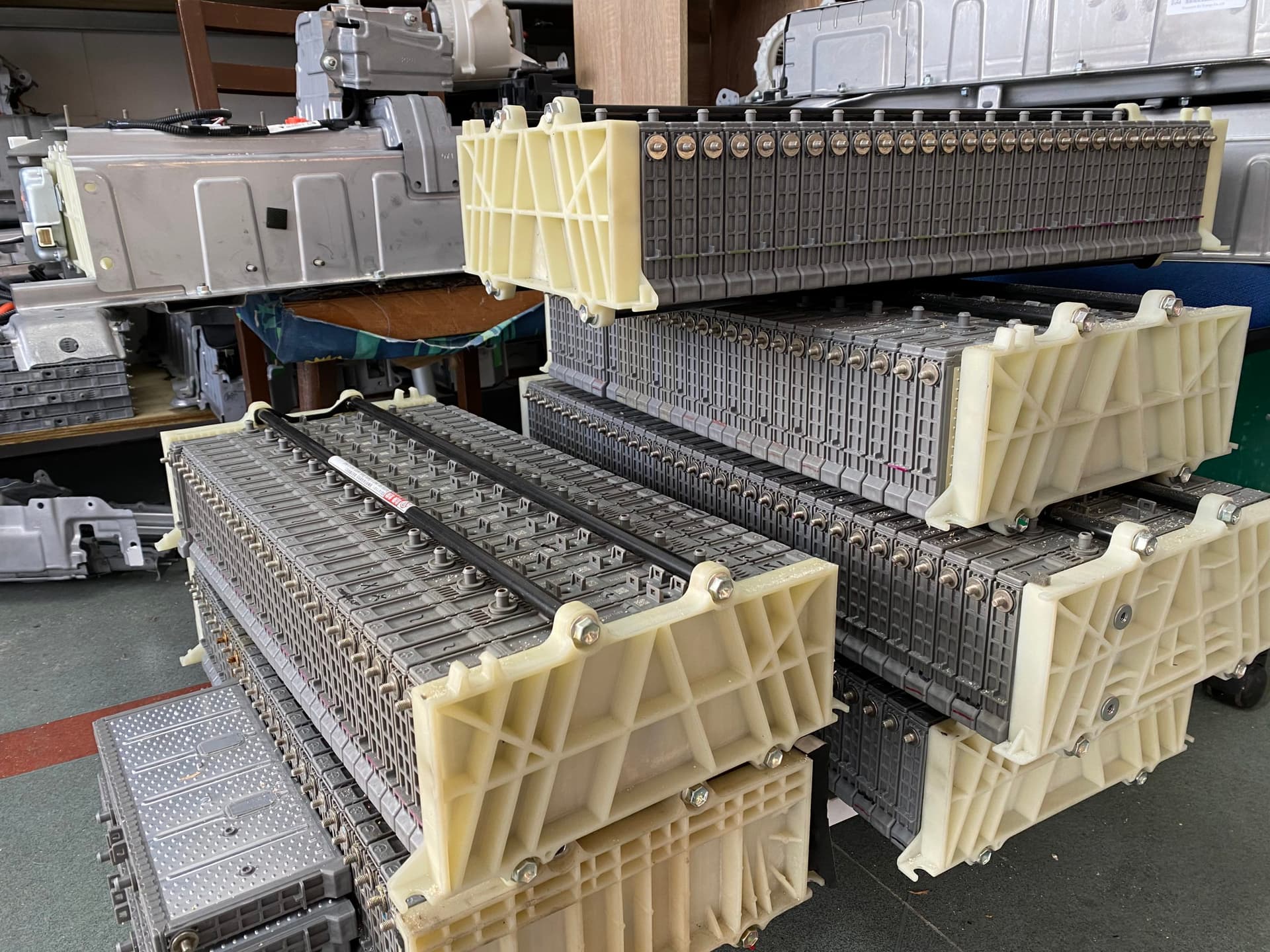 Hybrid Battery — Mechanics in Puketāpapa