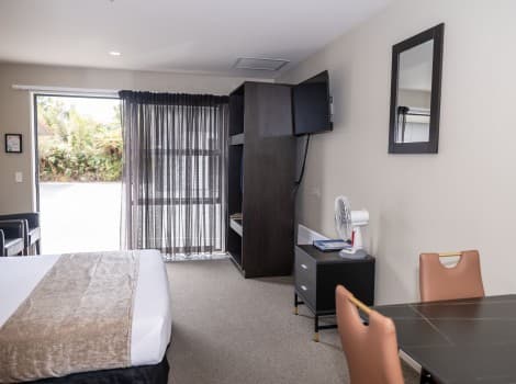 58 on Cron — Accommodation in Franz Josef / Waiau