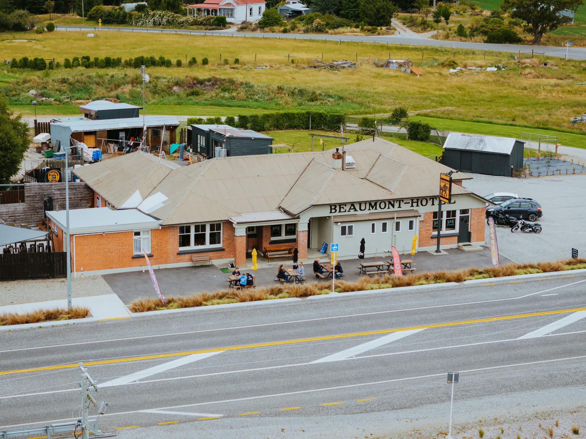 Beaumont Hotel — Accommodation in Beaumont