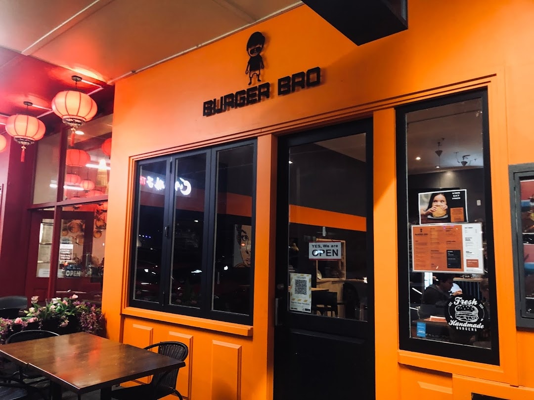 Burger Bro — Restaurants in Hamilton