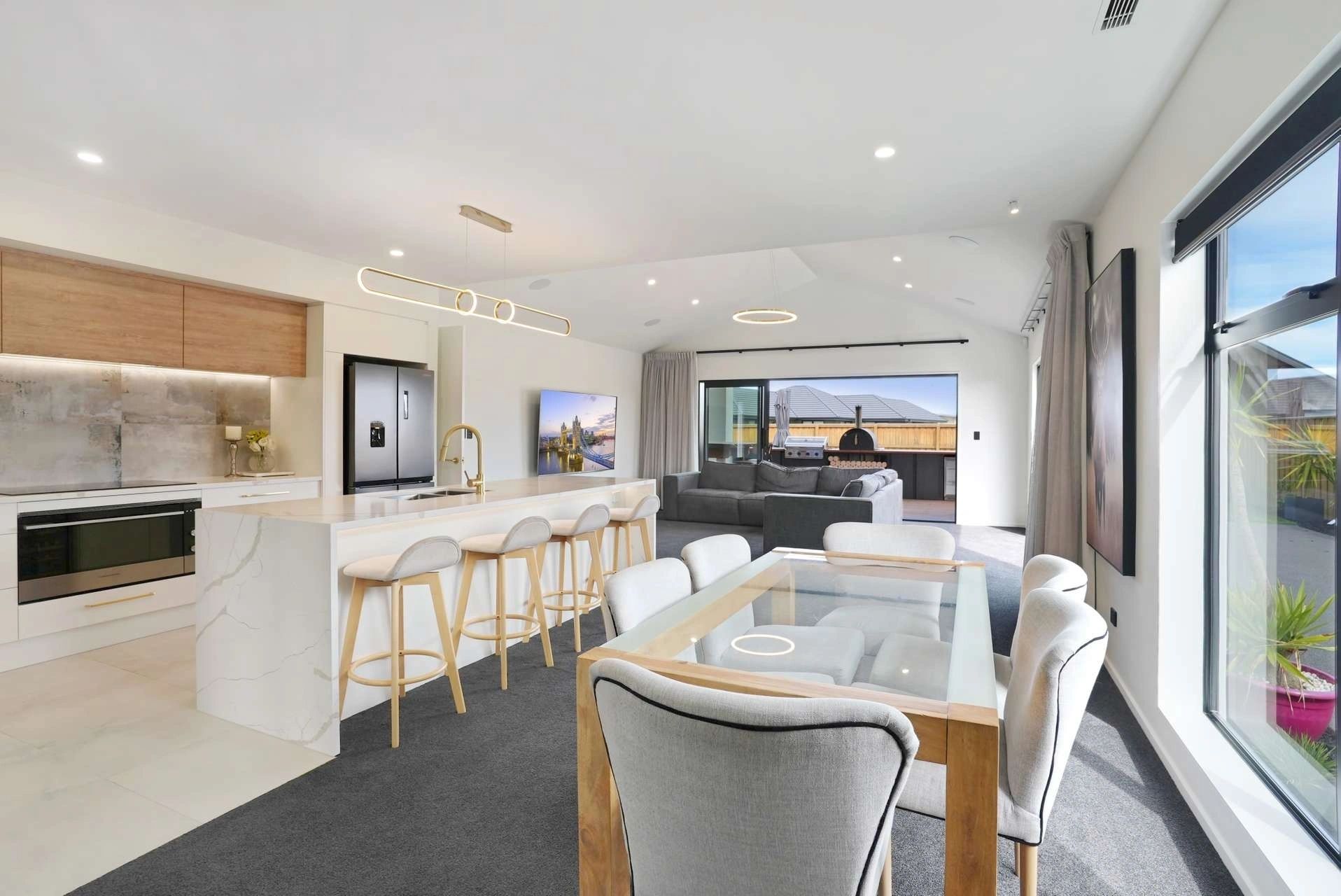 Alexar Heat Pumps & Electrical — Electricians in Christchurch