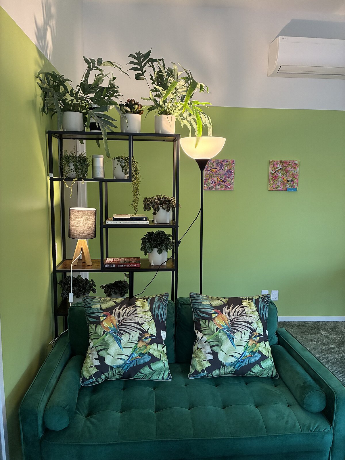 The Leafy Stop — Café in Wellington