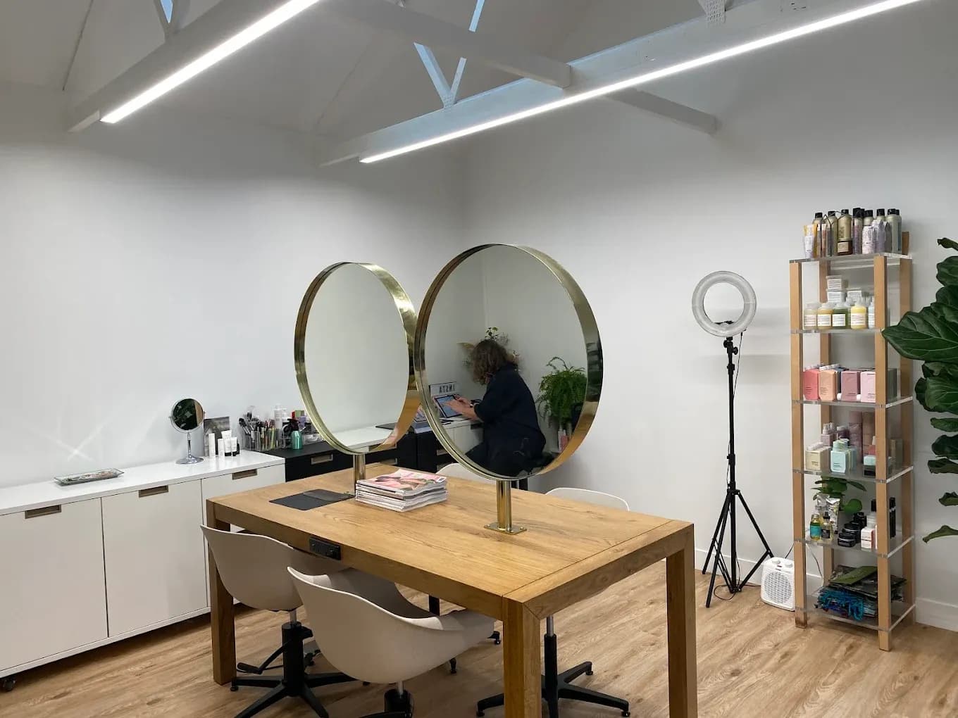 Devereux & Villiger — Beauty Salons in Hamilton