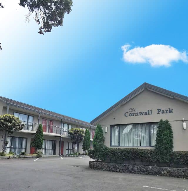 Cornwall Park Motor Inn — Accommodation in Albert-Eden