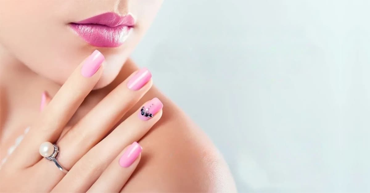 Amour Nails Ashburton