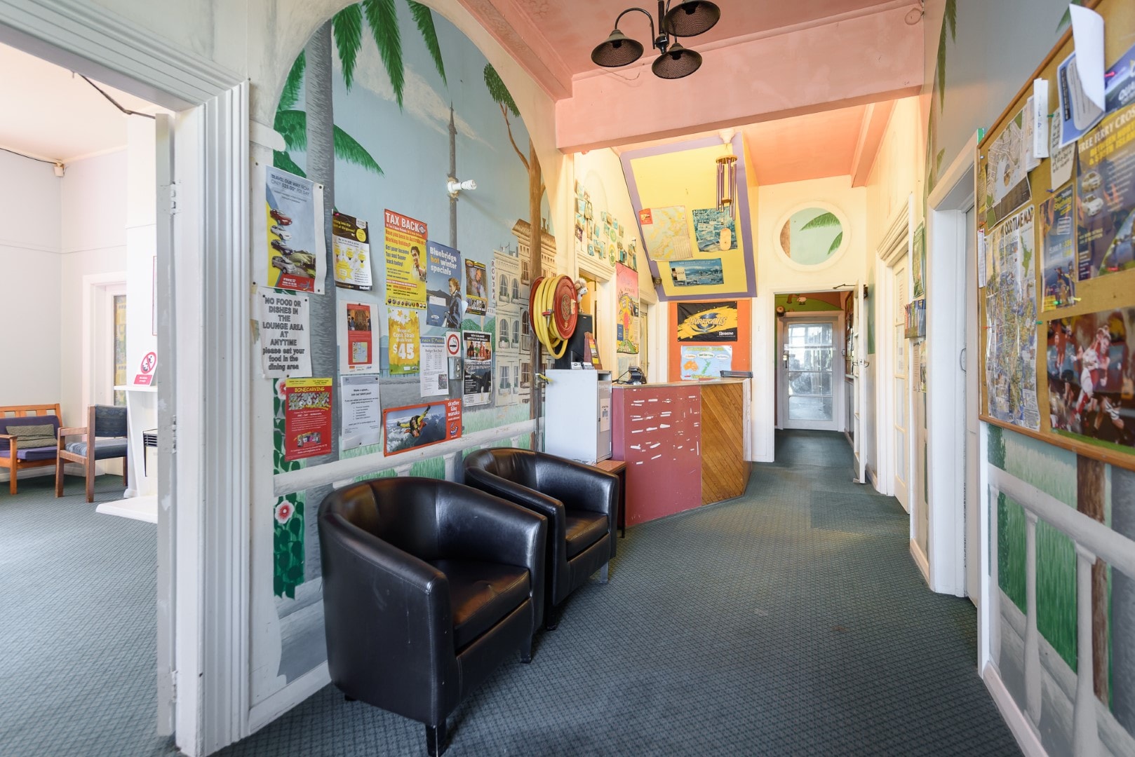 Rowena's Lodge Backpackers — Accommodation in Wellington