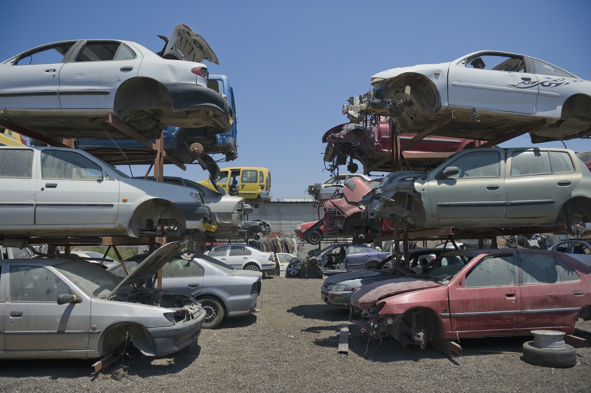 Bee Jay Wreckers — Auto Parts Stores in Napier