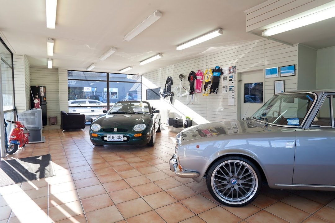 Midway Motors (1979) — Car Dealerships in Dunedin