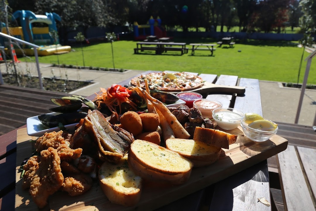 Tai Tapu Hotel Restaurant, Bar & Function Venue — Takeaway Food in Tai Tapu