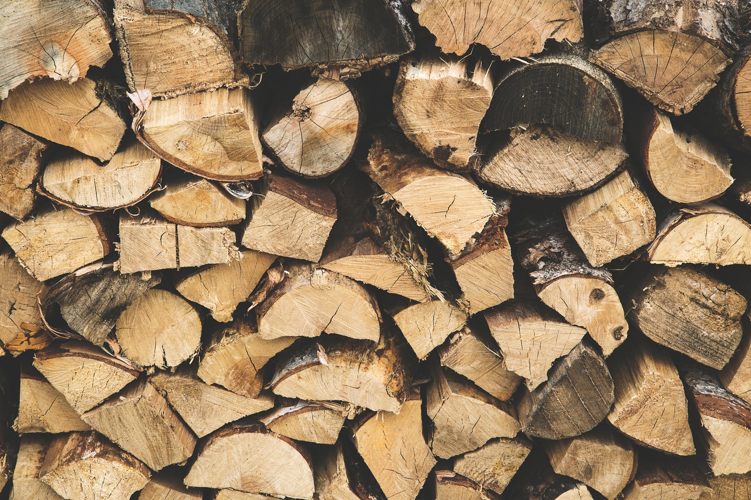 Woodpecker Firewood — Garden Centres in Tauranga