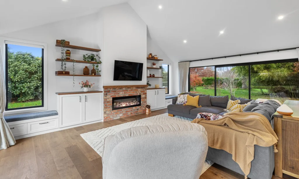 Symphony Construction — Builders in Hamilton