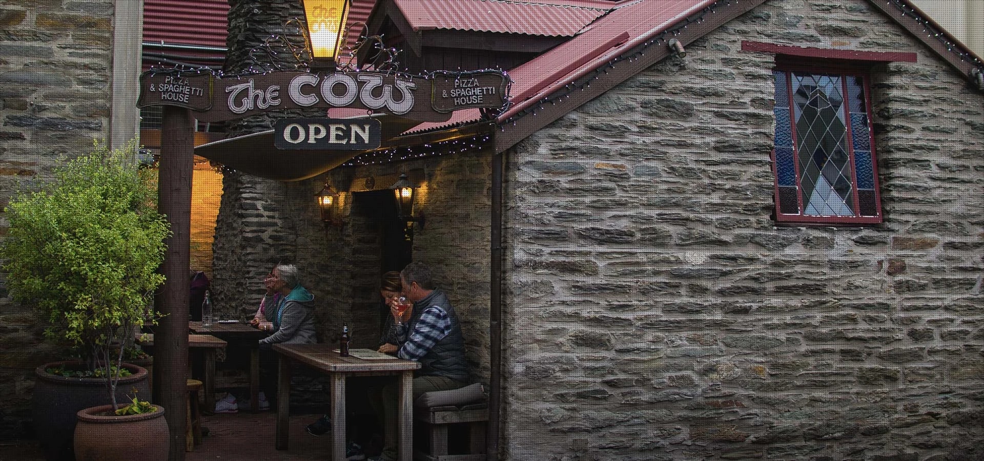 The Cow Pizza & Spaghetti House — Restaurants in Wānaka