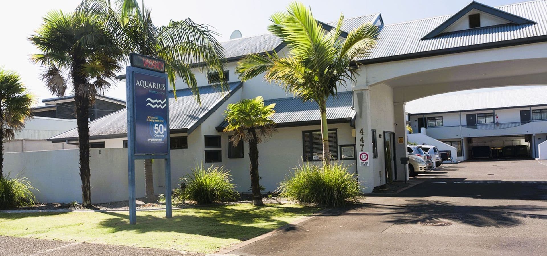 Aquaruis Motor Inn — Accommodation in Tauranga