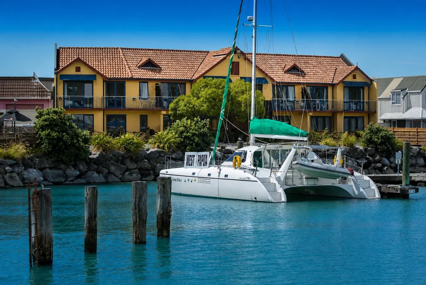 Harbourside Lodge — Accommodation in Nelson