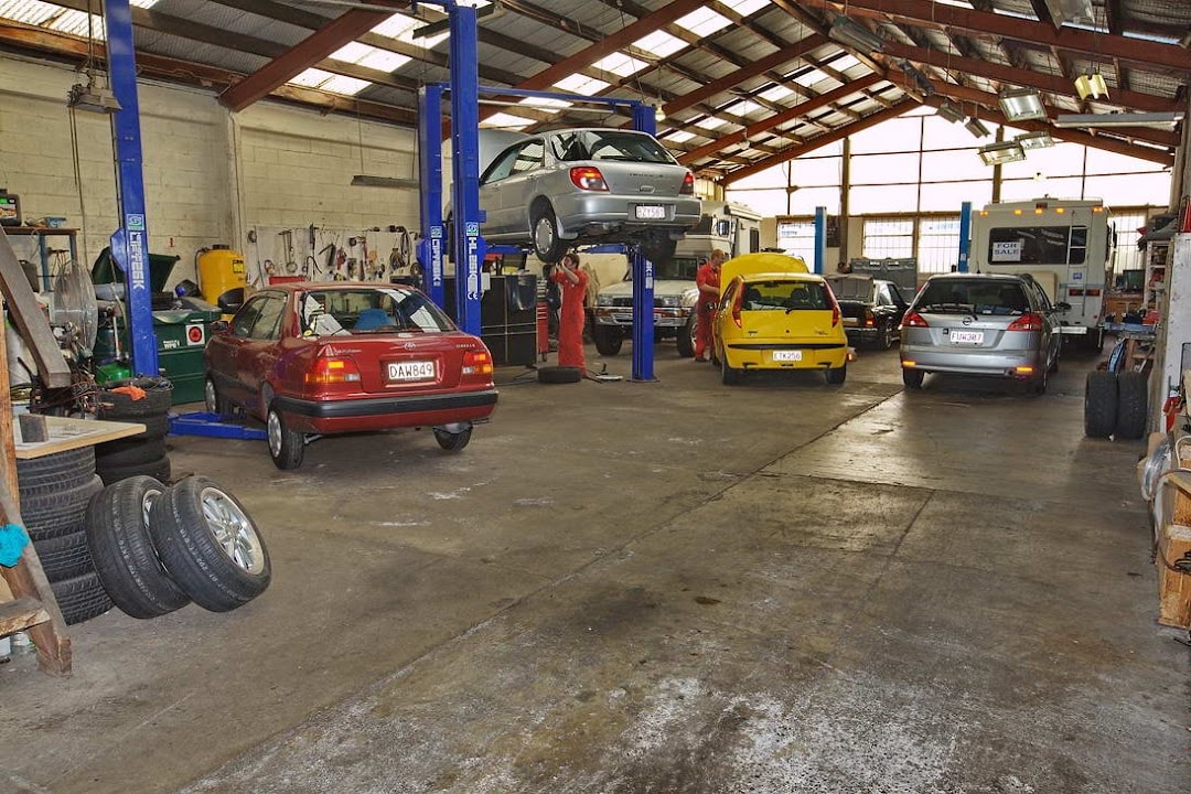 C Moore Motors Limited — Mechanics in Lower Hutt