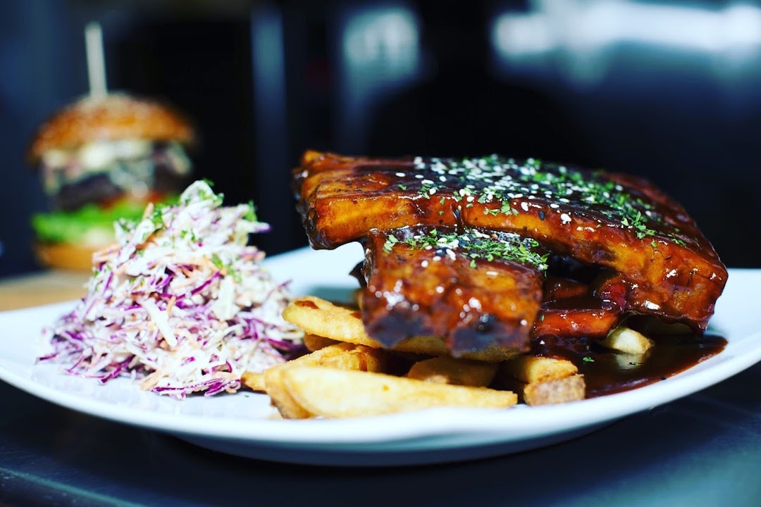 Pap House Restaurant & Bar Papamoa — Takeaway Food in Pāpāmoa