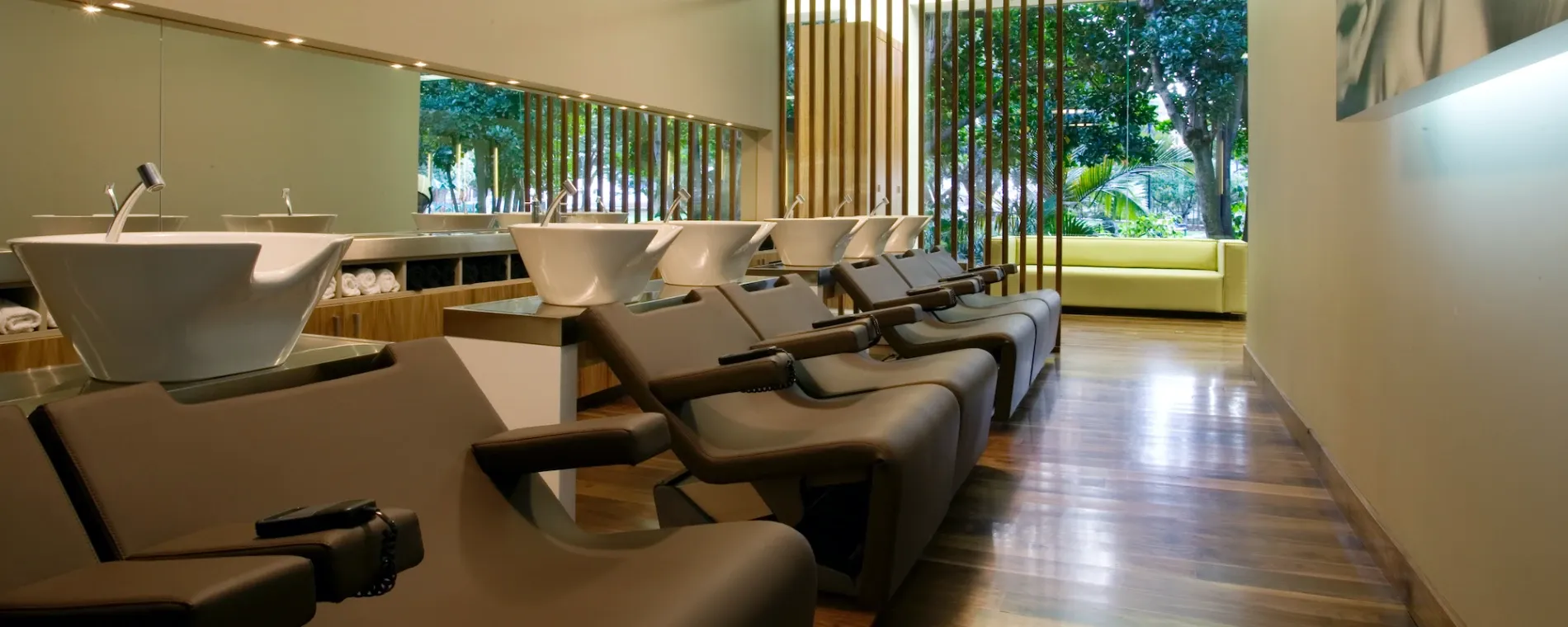 Servilles Takapuna — Beauty Salons in Takapuna