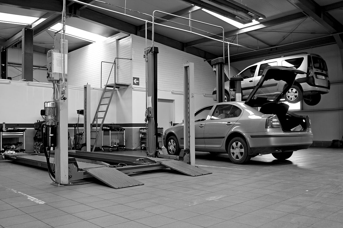 Beacons Automotive Solutions — Mechanics in Napier