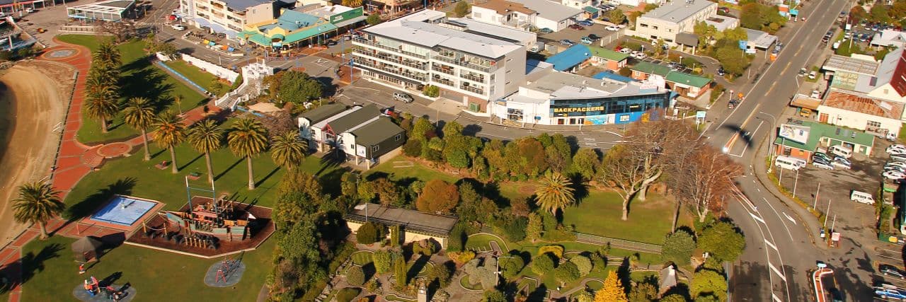Atlantis Backpackers — Accommodation in Picton