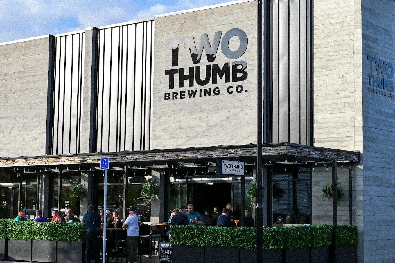 Two Thumb Brewing Co. Rolleston — Bars in Rolleston