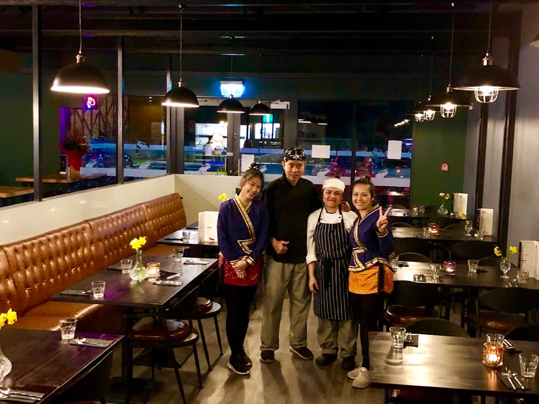 Red Elephant Thai cuisine and Karaoke Bar — Restaurants in Mandeville North