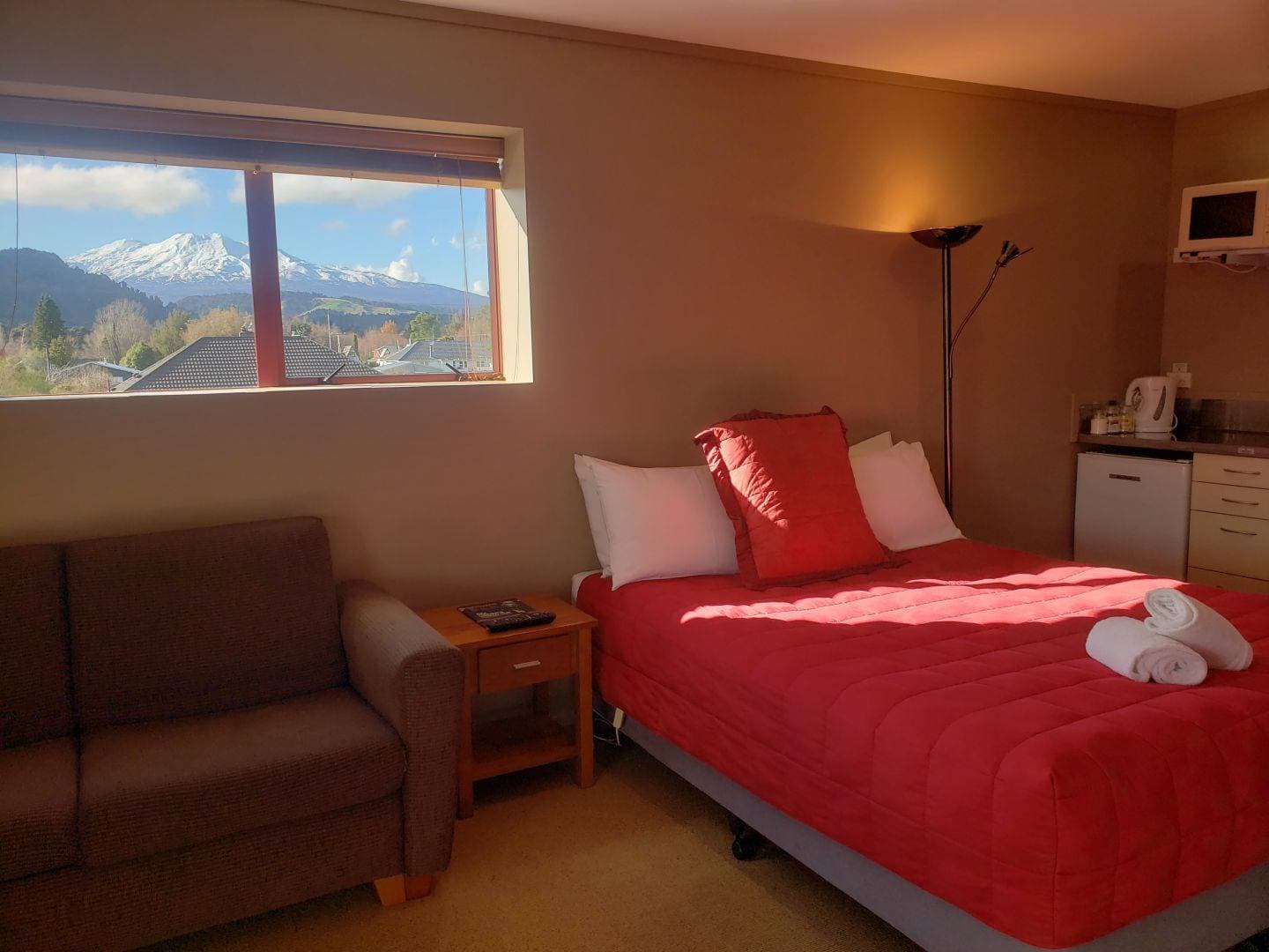 Canoe Safari Lodge — Accommodation in Ohakune