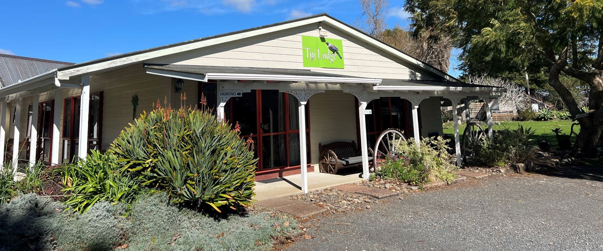 TUI Lodge — Accommodation in Coromandel