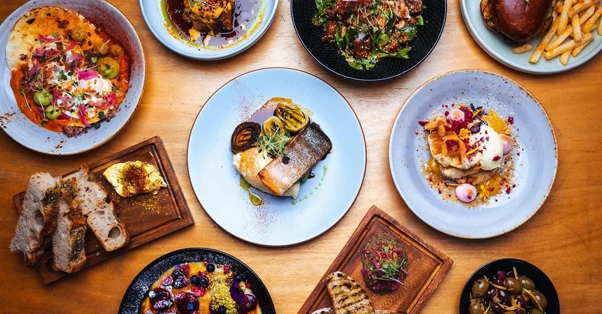 Hello Sunday — Restaurants in Sydenham