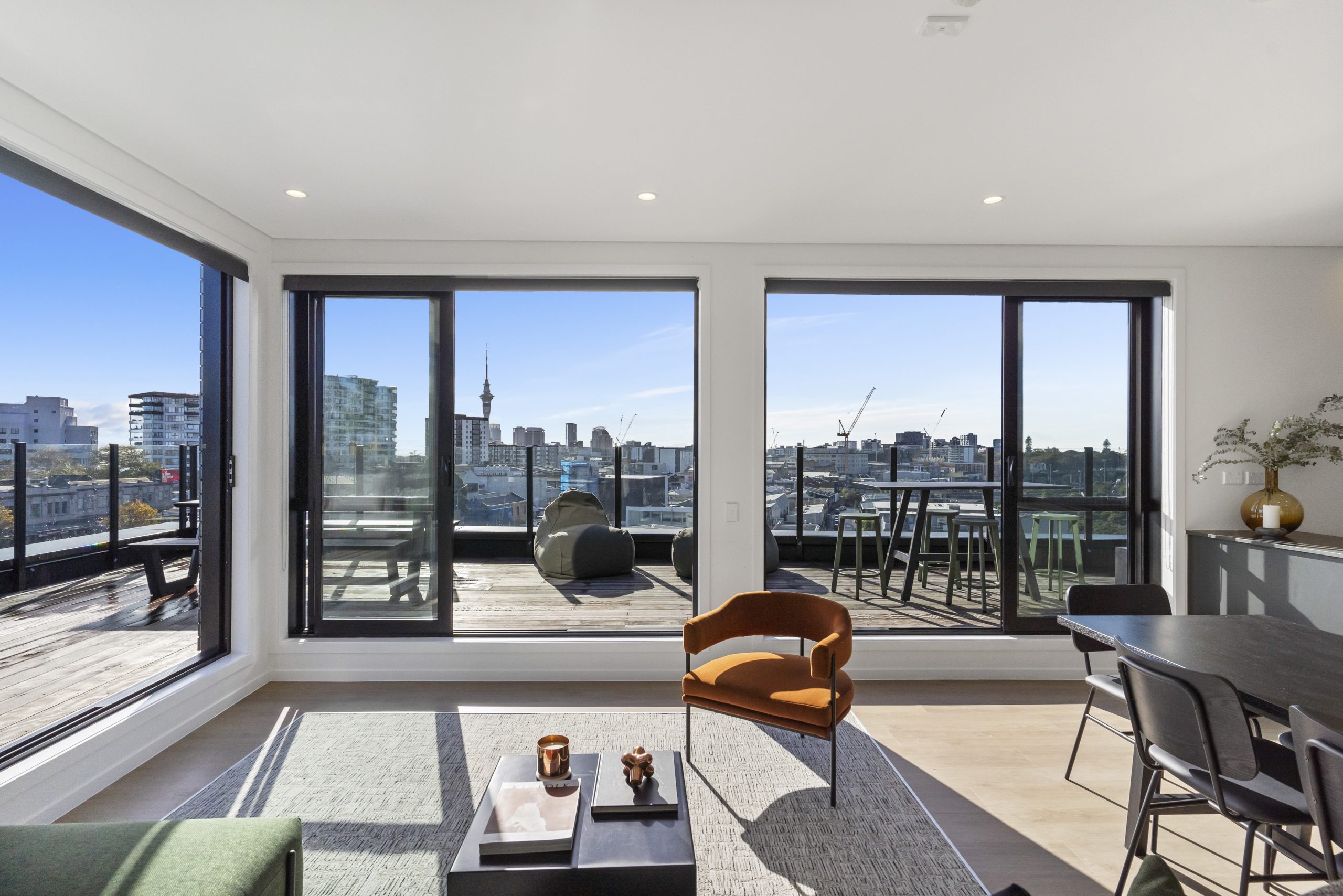 Single & Double Apts — Accommodation in Auckland