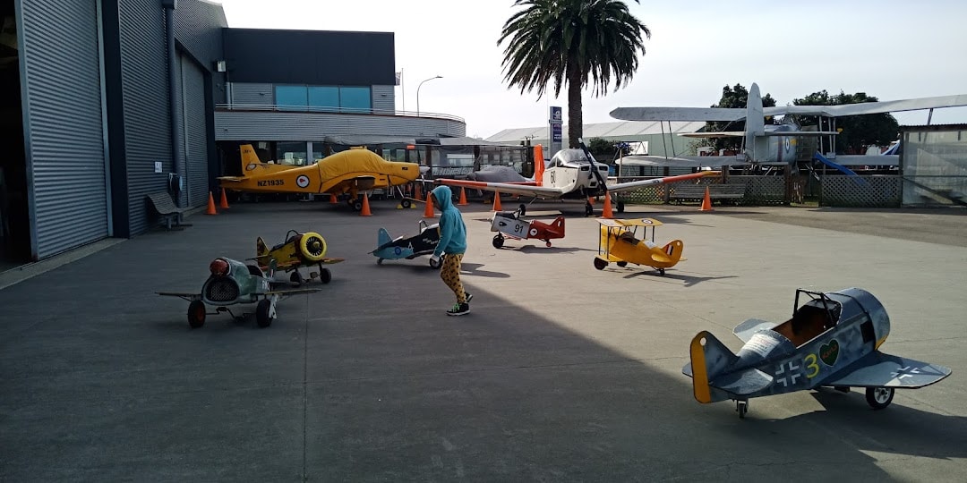 Classic Flyers Avgas Cafe & Bar — Takeaway Food in Mount Maunganui