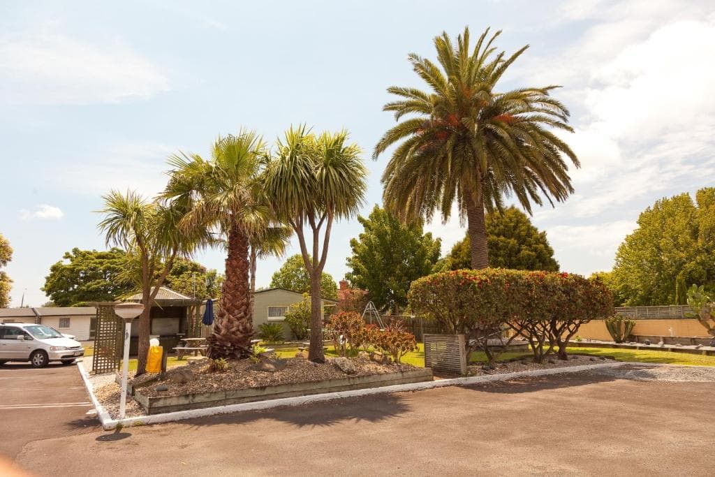 Eighteenth Avenue Thermal Motel — Accommodation in Tauranga