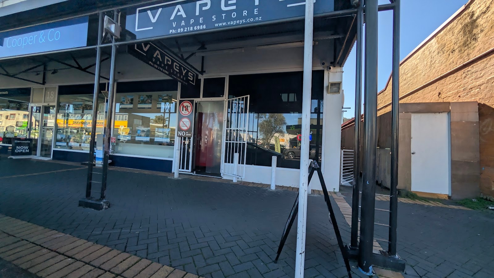 Vapeys Vape Store — Gift Shops in Devonport