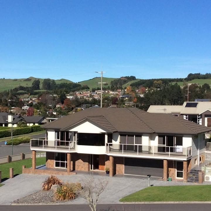 Rotorua Views — Accommodation in Rotorua