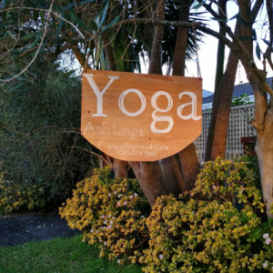 YogaBegins Logo